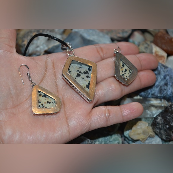 Dalmatian Jasper Pendant & Earrings Set - Picture 4 of 5